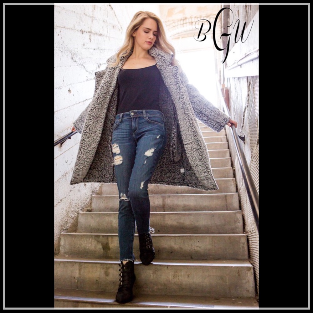 ❄️🆕5⭐️Soft Fuzzy Two-Tone Sherpa Coat - Picture 2 of 8